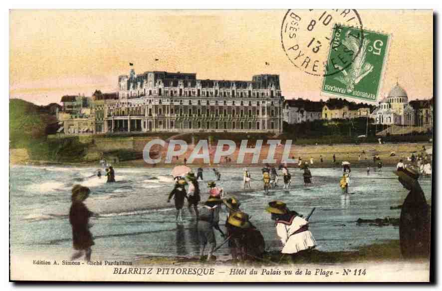CPA Biarritz Pittoresque Hotel du Palais  vu de la Plage