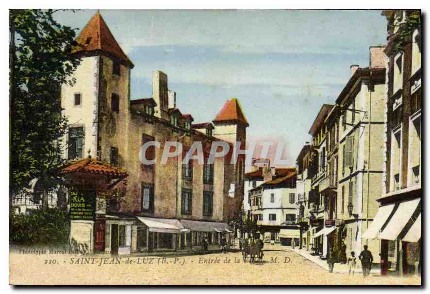CPA Saint Jean de Luz Entree de la Palais