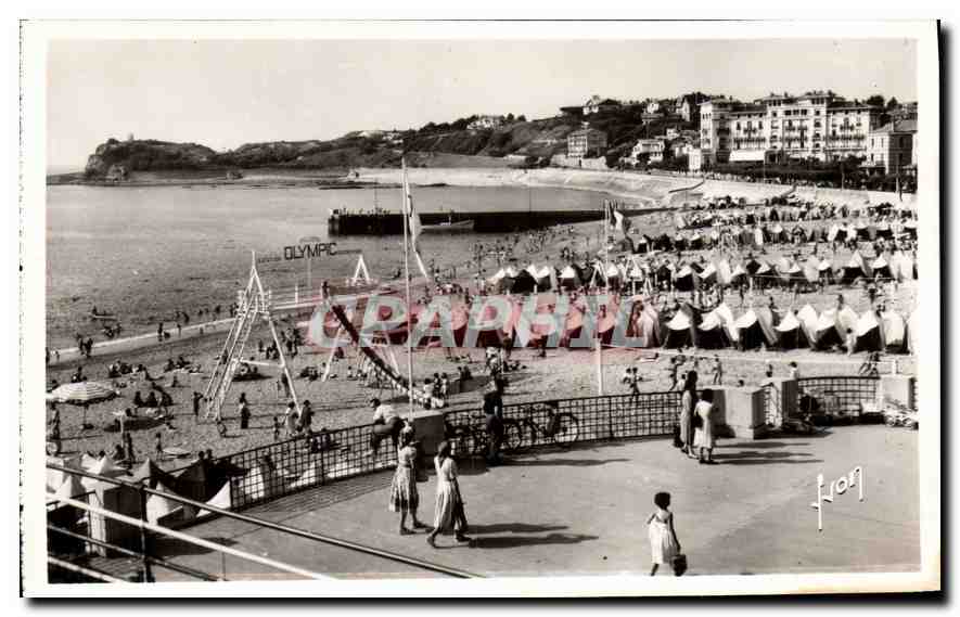 CPM Saint Jean de Luz (Bses Pyr.) La Plage et le Ste Barbe