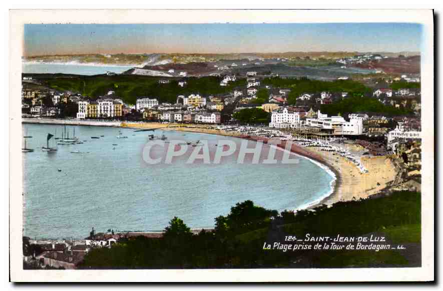Saint-Jean-de-Luz — La Plage prise de la Tour de Bordagaïn — C.P.A. n° 188