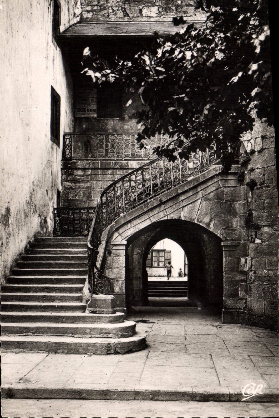 ST-JEAN-de-LUZ — Escalier de l'Église — C.A.P. — (51) — REAL-PHOTO — PARIS