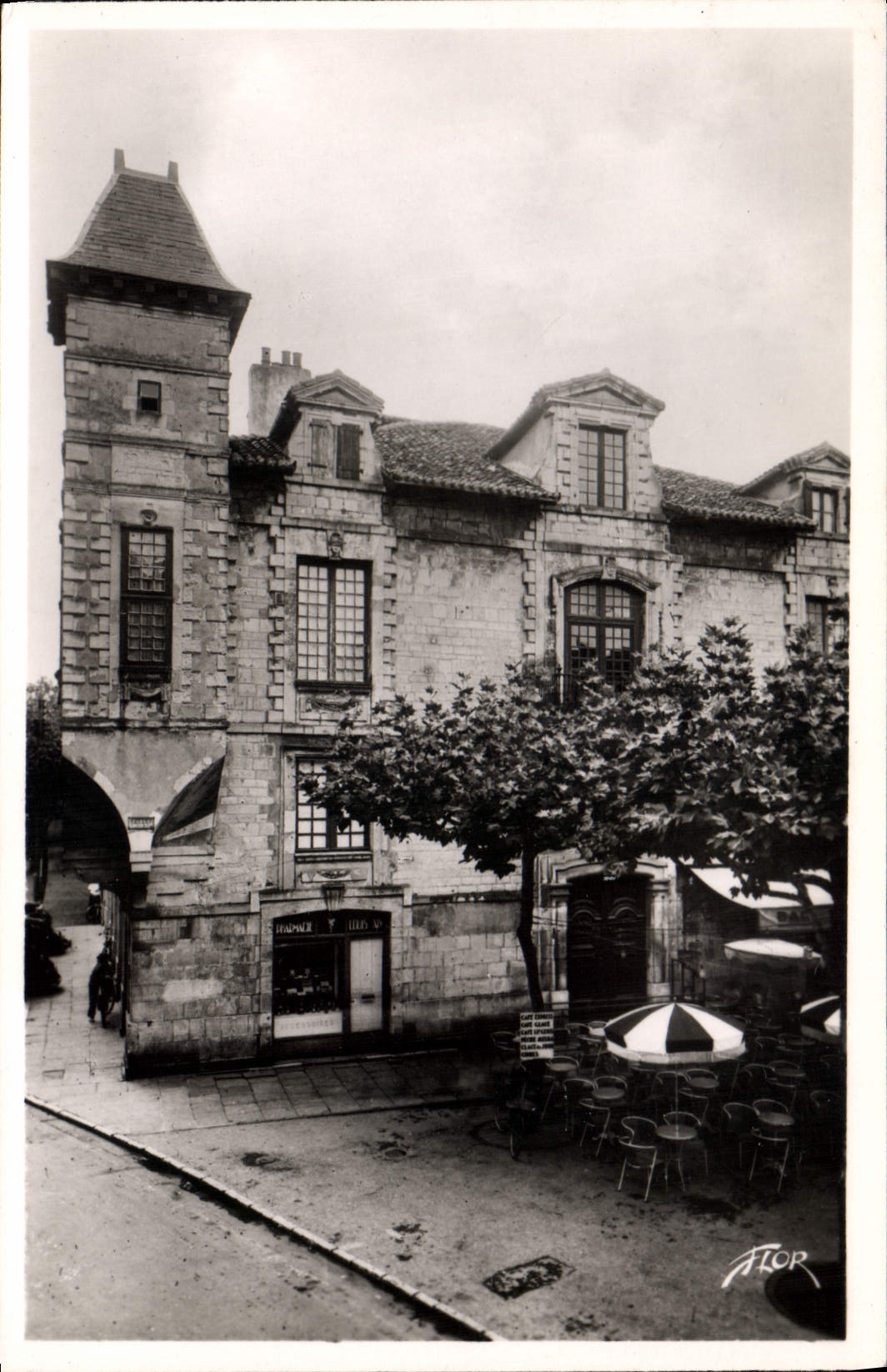 Saint-Jean-de-Luz — Maison de Louis XIV — Éditions Carrière