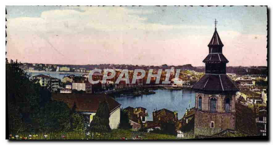 CPM St Jean de luz Vue generale de l'eglise de Bordagain le port et la plage