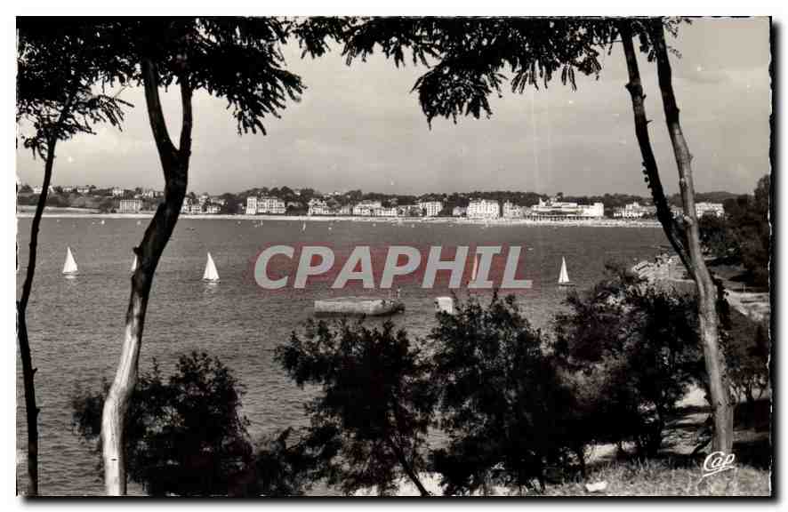CPM Saint Jean de Luz Vue vers la plage prise de Ciboure