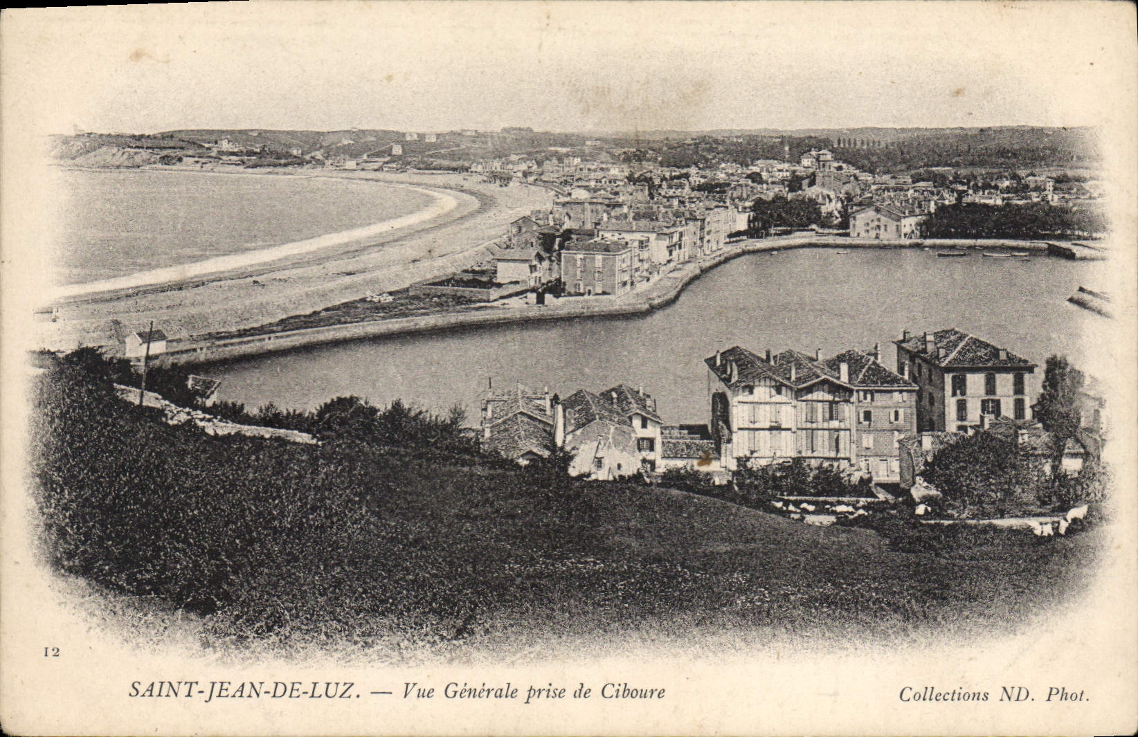 CPA Saint Jean de Luz Vue Generale prise de Ciboure