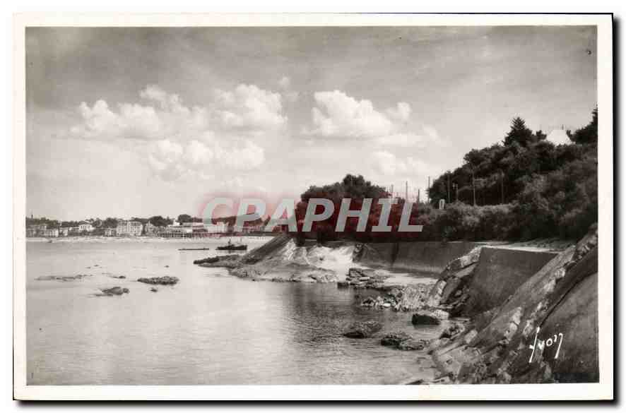 CPM Saint Jean de Luz Cote Basque Bord de mer