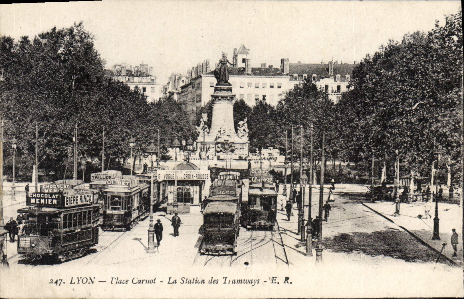 CPA Lyon Place Carnot La Station des Tramways