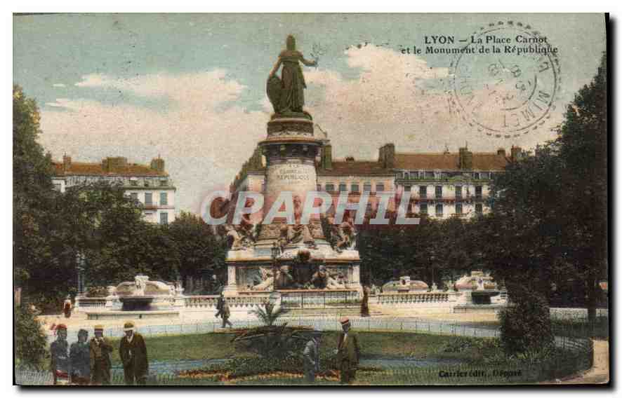 LYON — La Place Carnot et le Monument de la République — Carricé édit., Dépôt
