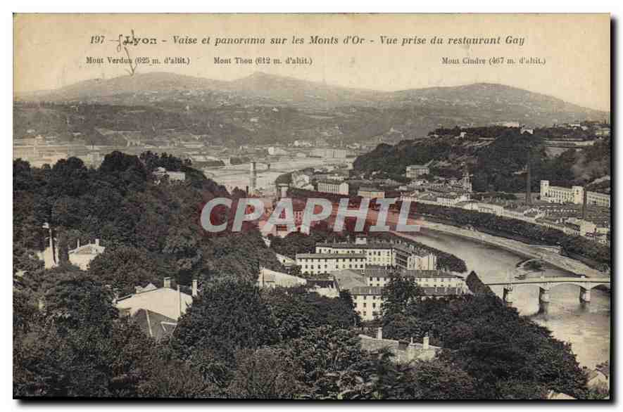 Lyon - Vaise et panorama sur les Monts d'Or - Vue prise du restaurant Gay