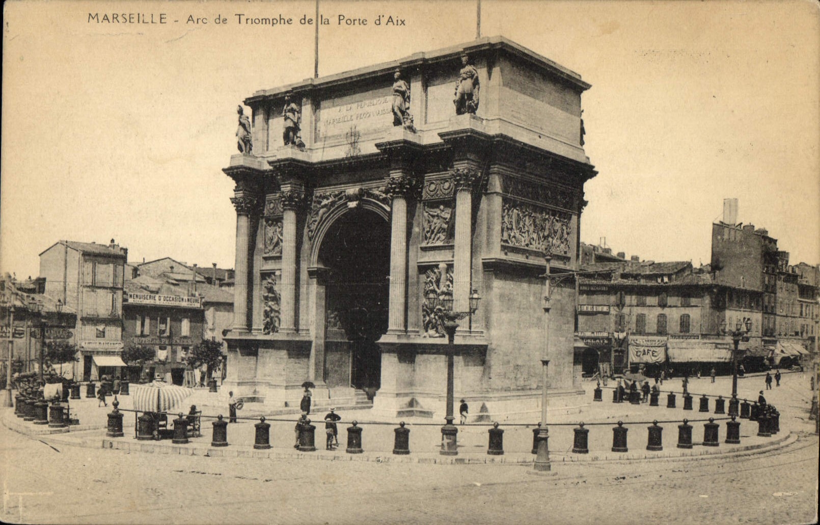 Marseille - Arc de Triomphe de la Porte d'Aix — éditeur Les Dames de Bon-Secours, n° 1533