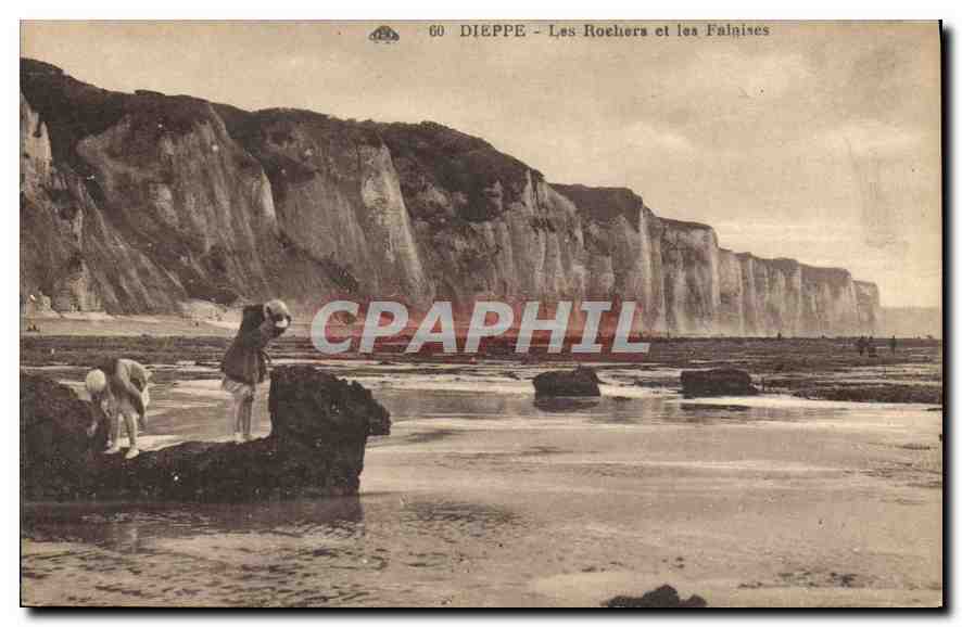 CPA Dieppe Les Rochers et les Falaises 