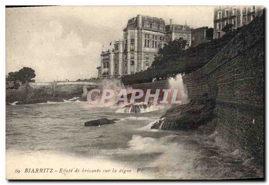 CPA Biarritz Effets de brisants sur la digne 