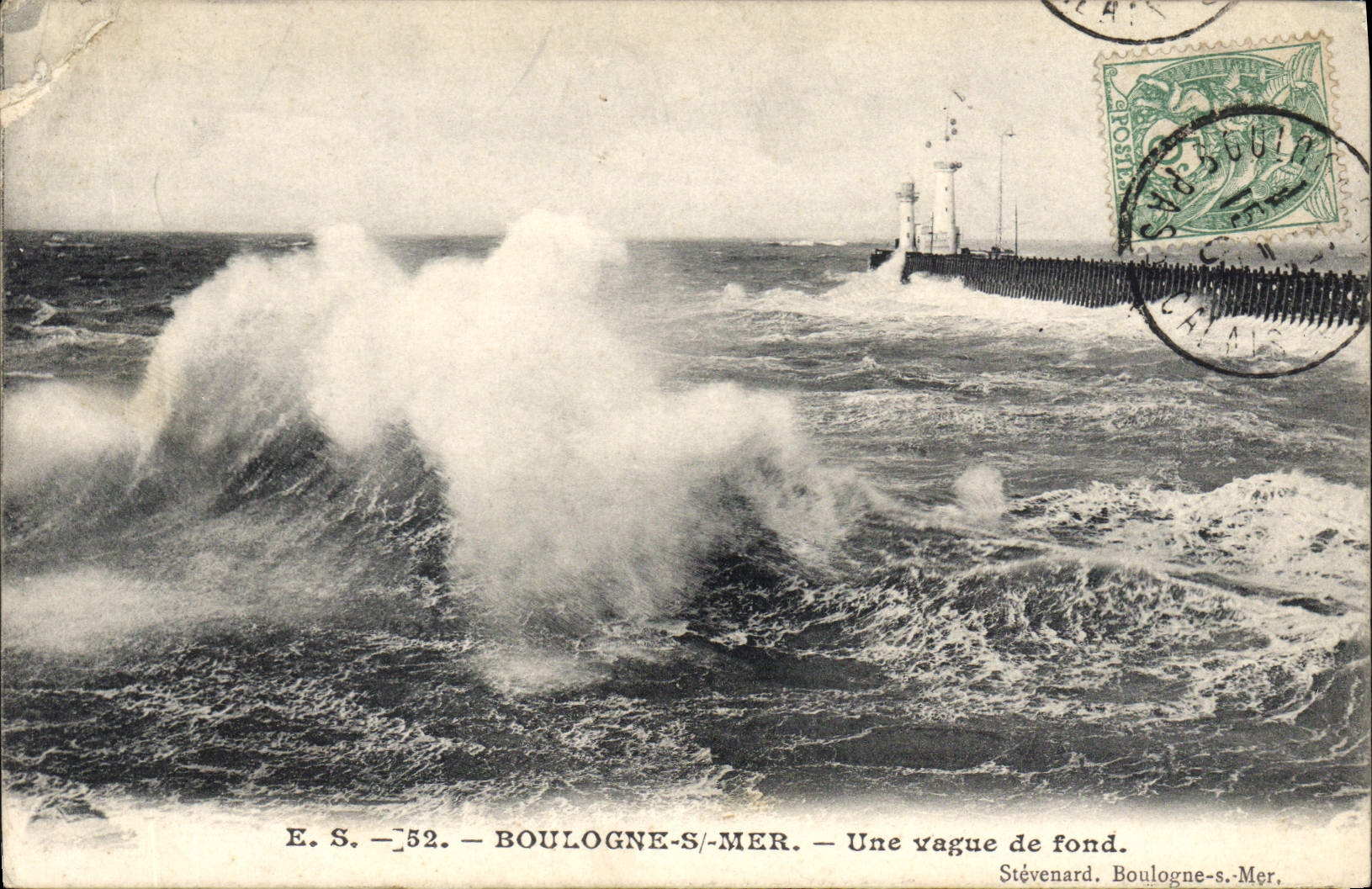 CPA Boulogne s Mer Une Vague de fond