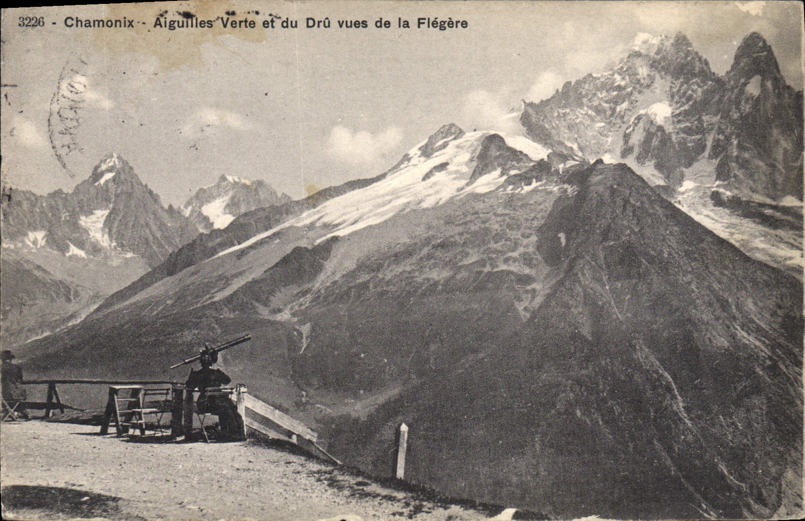 CPA Chamonix Aiguilles Verte et du Dru vues de la Flegere