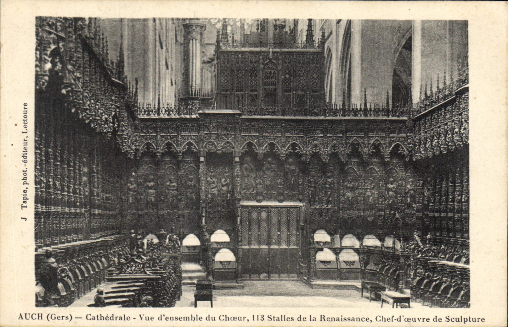 CPA Auch Gers Cathedrale Vue d'ensemble du Choeur 
