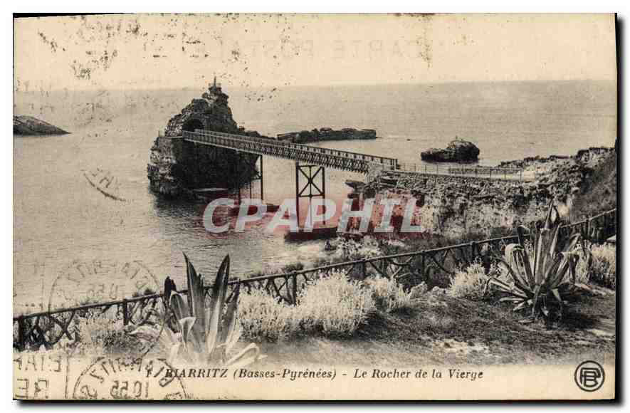 CPA Biarritz Basses Pyrenees Le Rocher de la Vierge 