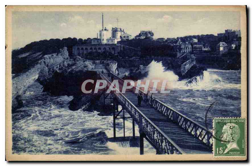 CPA Biarritz Vue generale de l'Attalaye et du Port Vieux 