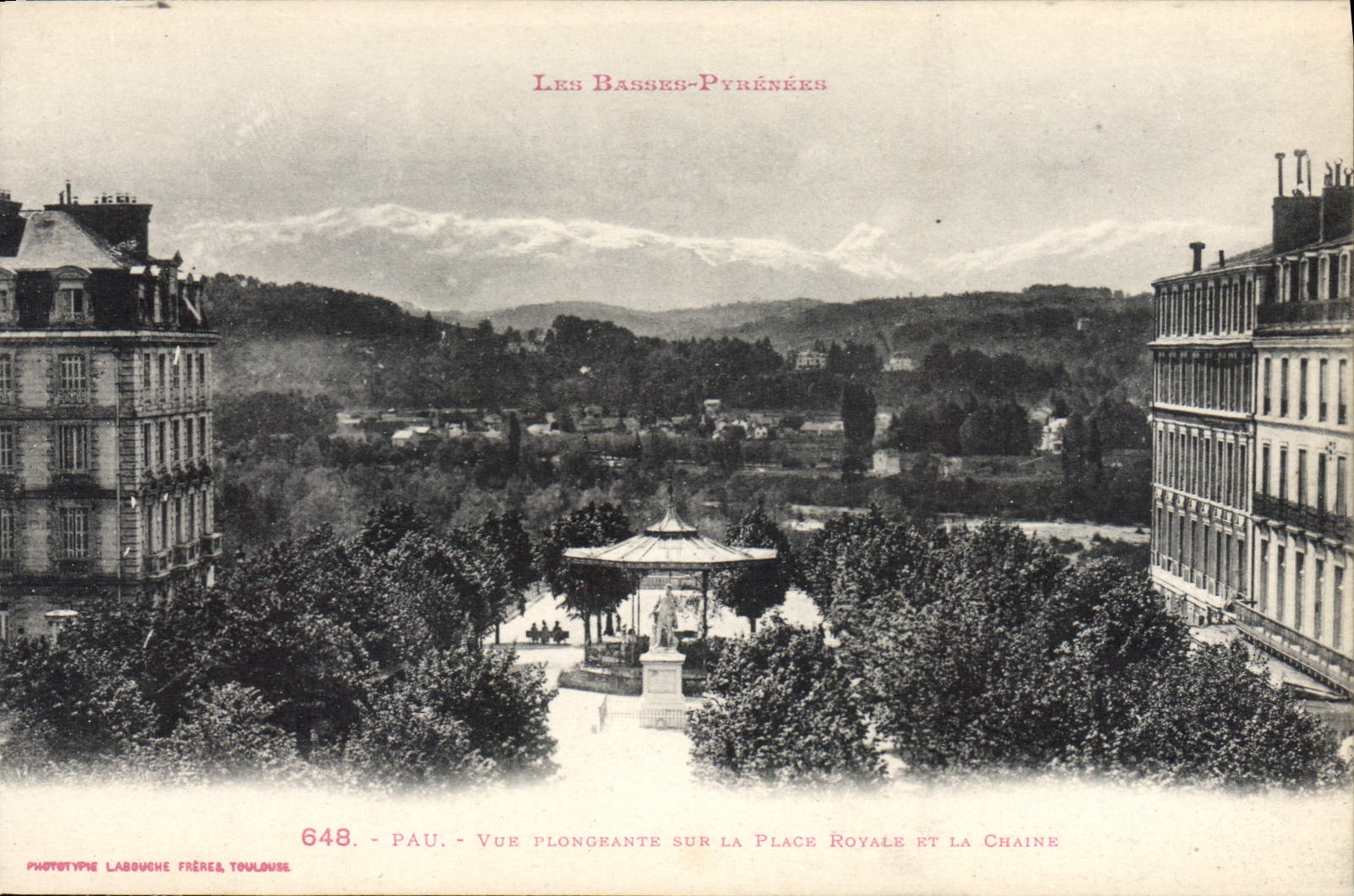 Pau — Vue plongeante sur la Place Royale et la Chaine — Phototype Labouche Frères, Toulouse, n°648