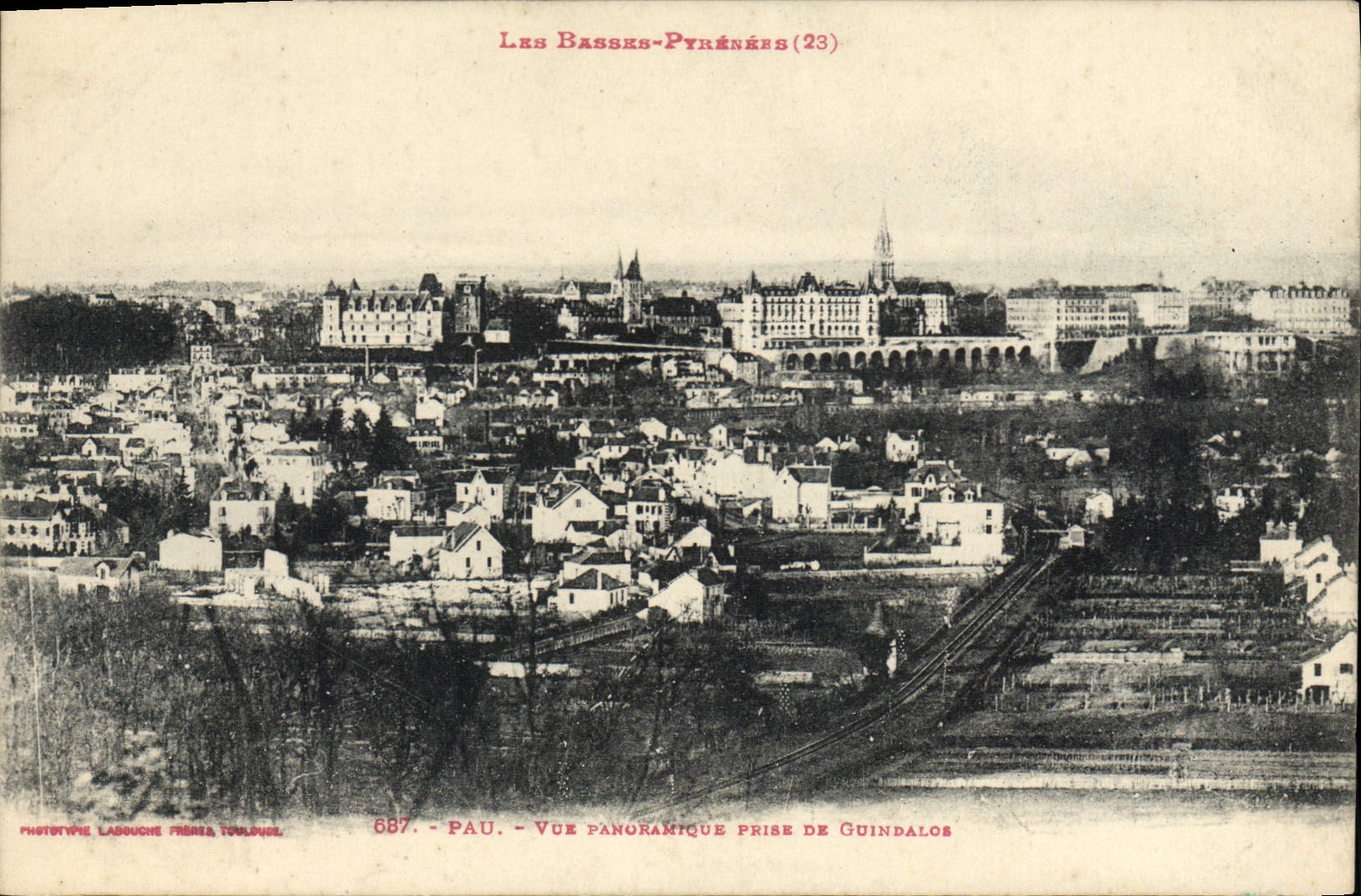 Pau — Vue panoramique prise de Guindalos — Phototype Ladouche Frères, Toulouse, n° 687