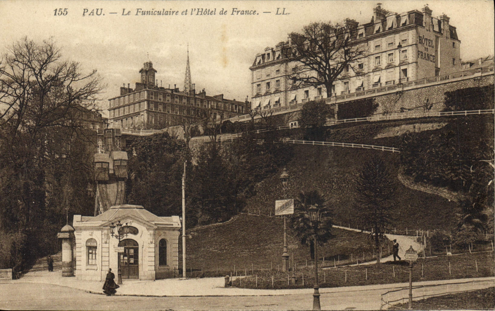 Pau — Le Funiculaire et l'Hôtel de France — LL.