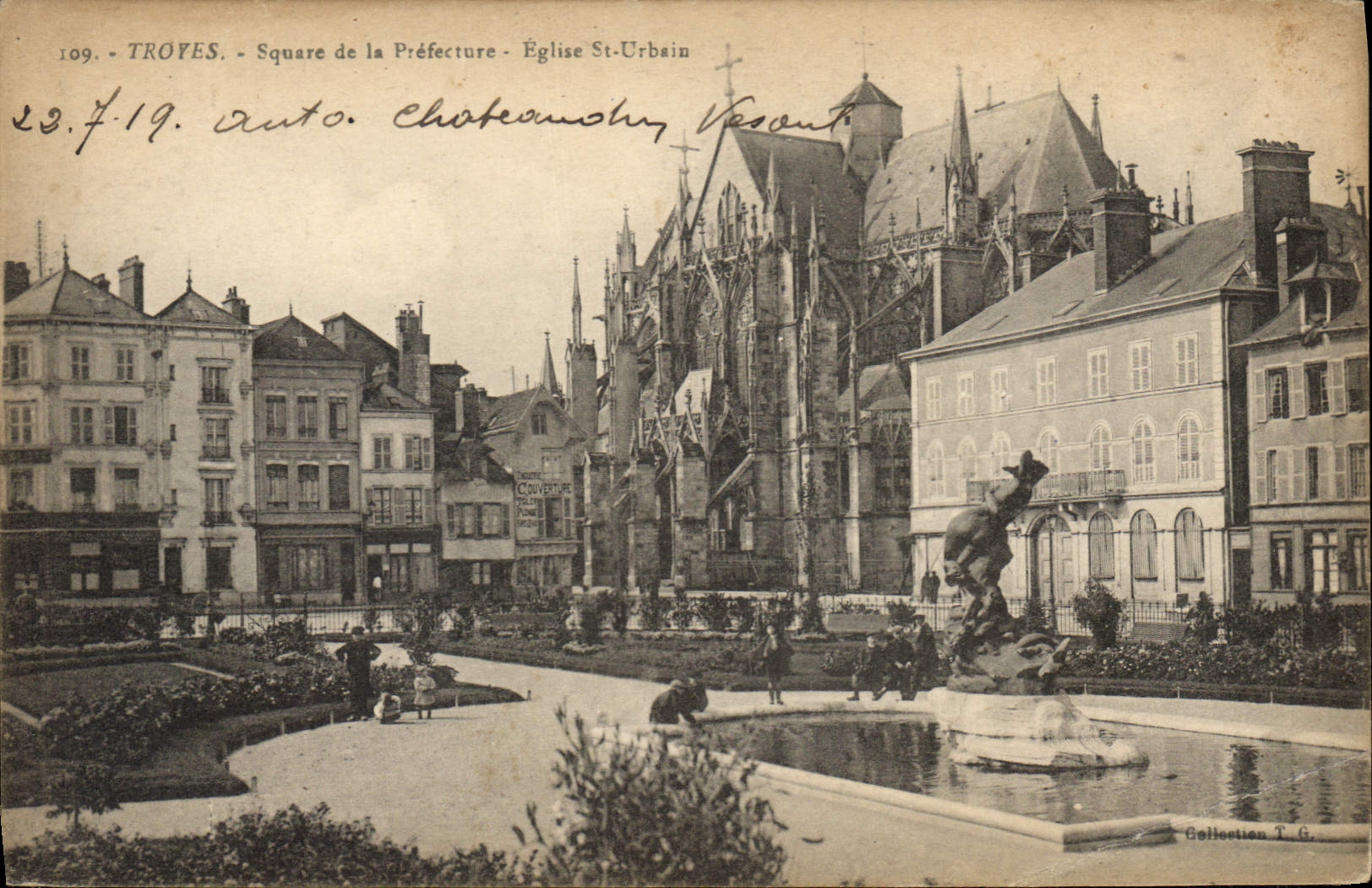 Troyes - Square de la Préfecture - Église St-Urbain