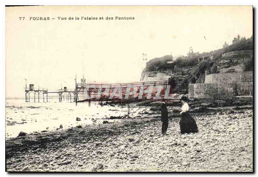 CPA Fouras Vue de la Falaise et de Pontons 