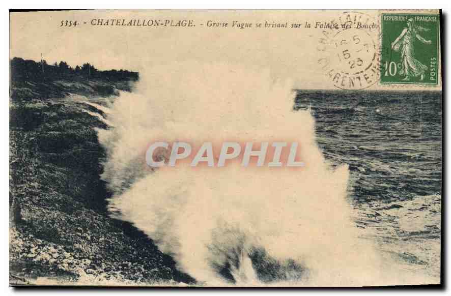 CPA Chatelaillon Plage Grosse Vague brisant sur la Falaise 