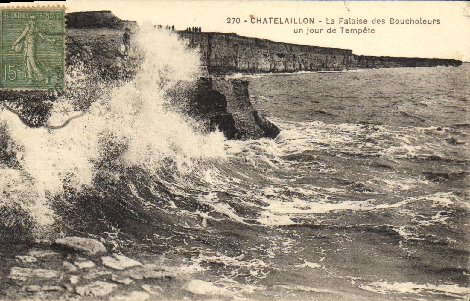 CPA Chatelaillon La Falaise des Boucholeurs un jour de Tempete 