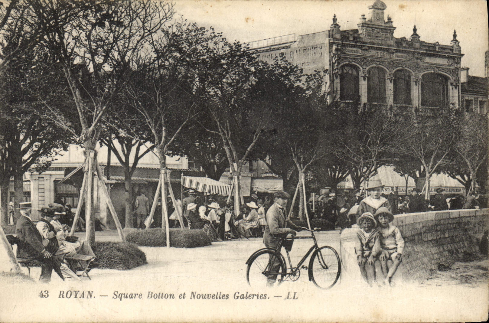 Royan — Square Botton et Nouvelles Galeries — LL