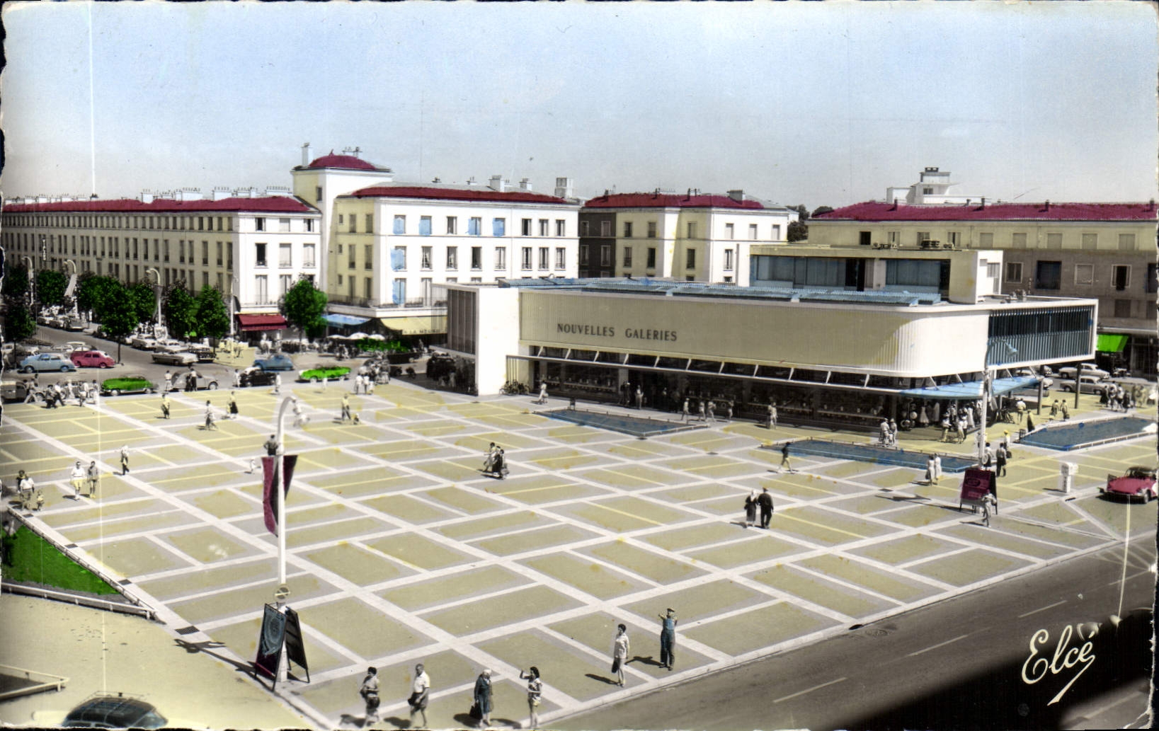 Place des Nouvelles Galeries — Royan — Éditeur Elcé, n°7782 - Anverso