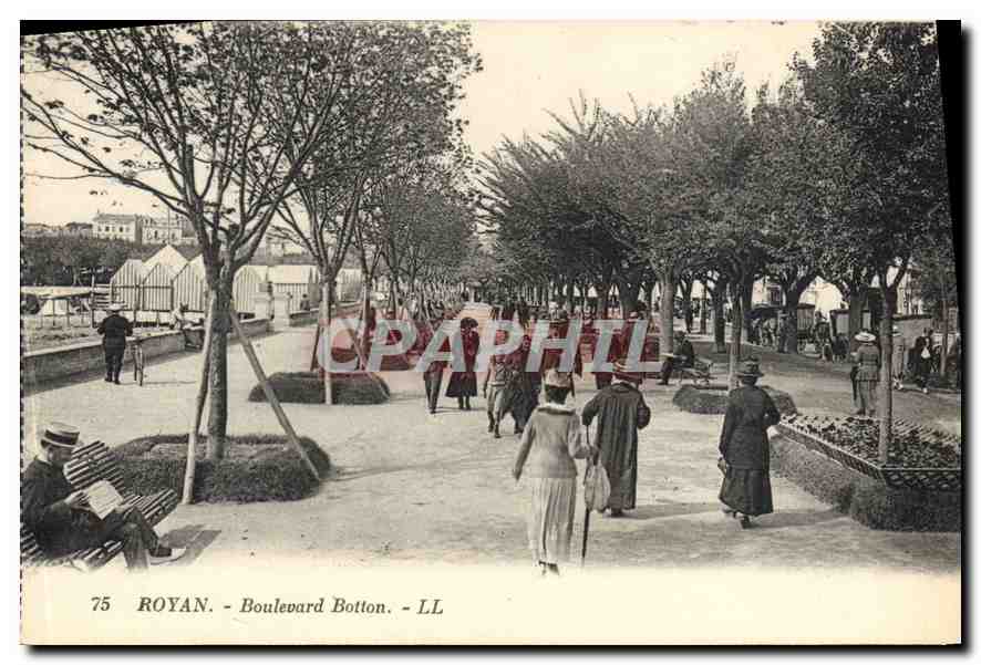 Royan - Boulevard Botton — vue animée avec arbres et promeneurs — LL n°75