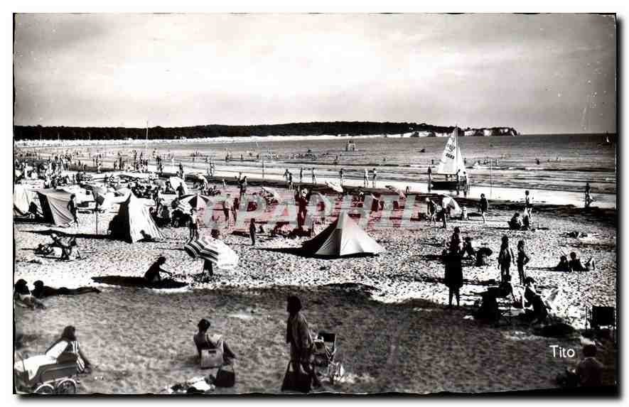 Plage de Saint-Georges-de-Didonne — campement et baigneurs — Tito
