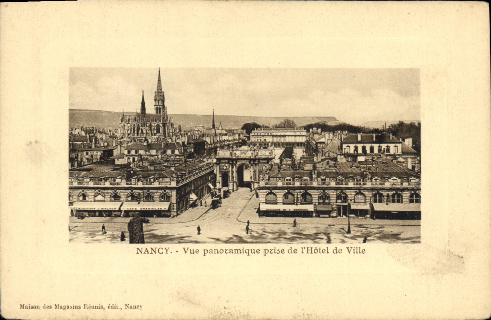 NANCY - Vue panoramique prise de l'Hôtel de Ville — Maison des Magasins Réunis, édit., Nancy