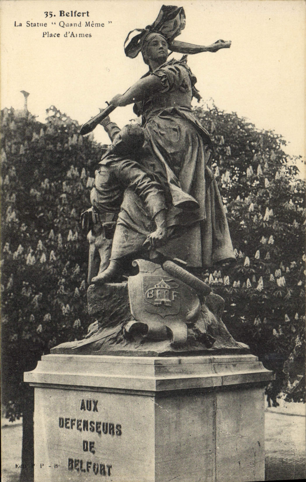 CPA Belfort La Statue Quand Meme Place d'Armes 