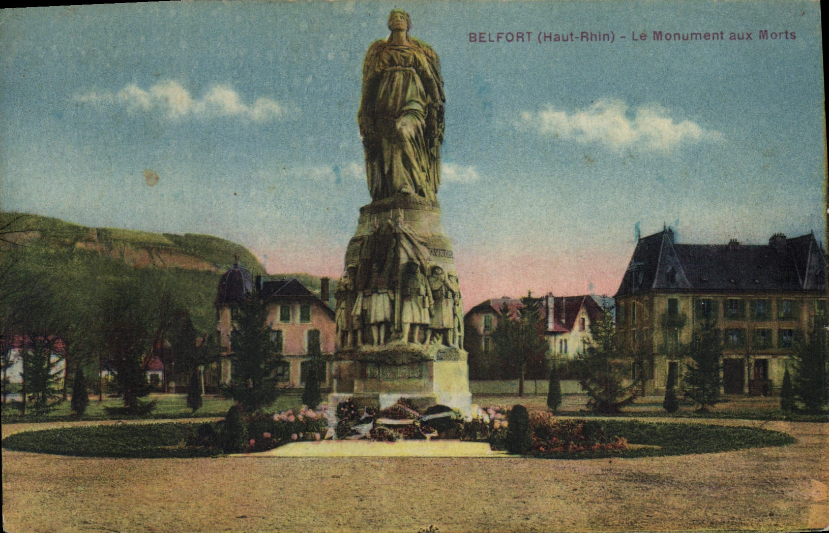 CPA Belfort Haut Rhin Le Monument aux Morts 