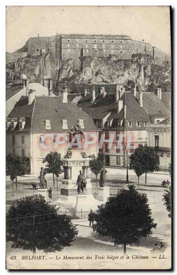 CPA Belfort Le Monument des Trois Sieges et le Chateau 