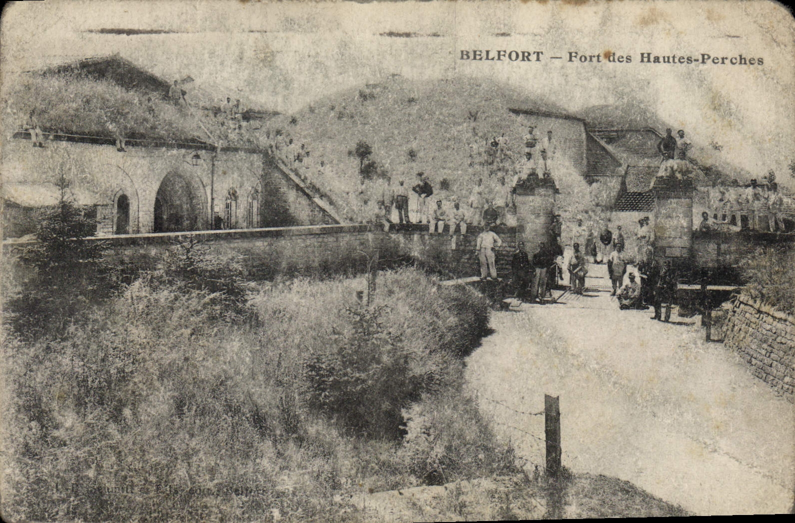 CPA Belfort Fort des Hautes Perches Militaria