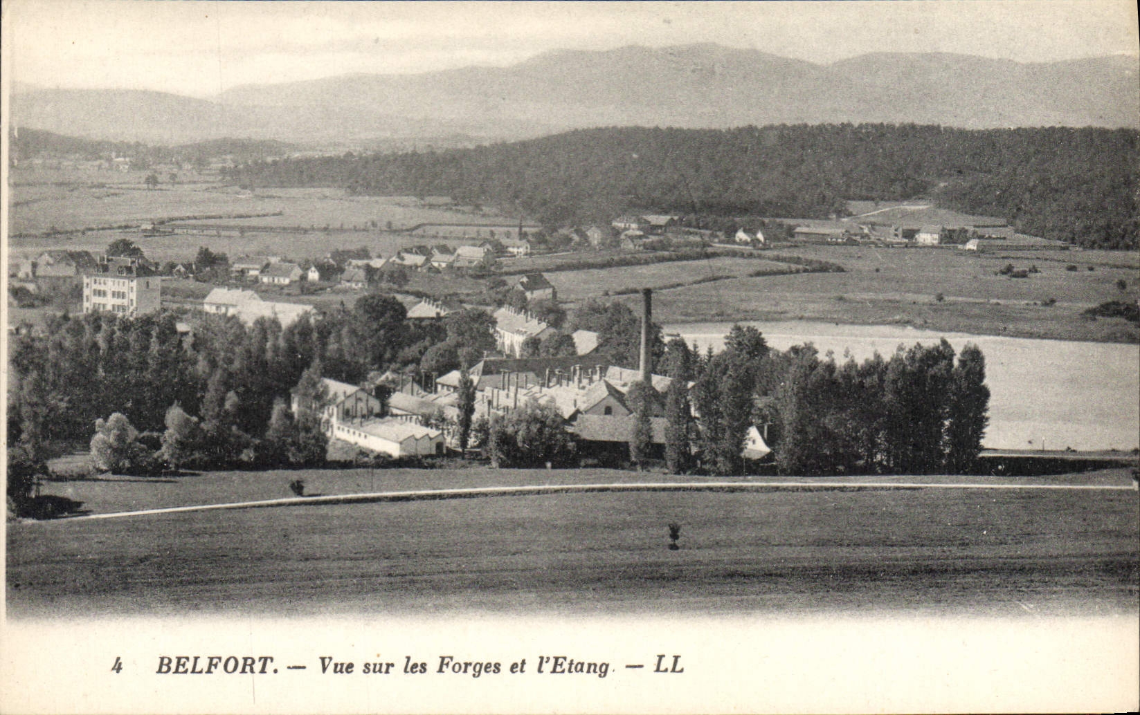 CPA Belfort Vue sur les Forges et l'Etang 