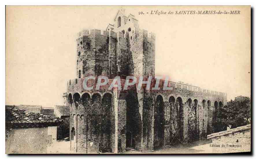 CPA L'Eglise des Saintes Maries de la Mer 