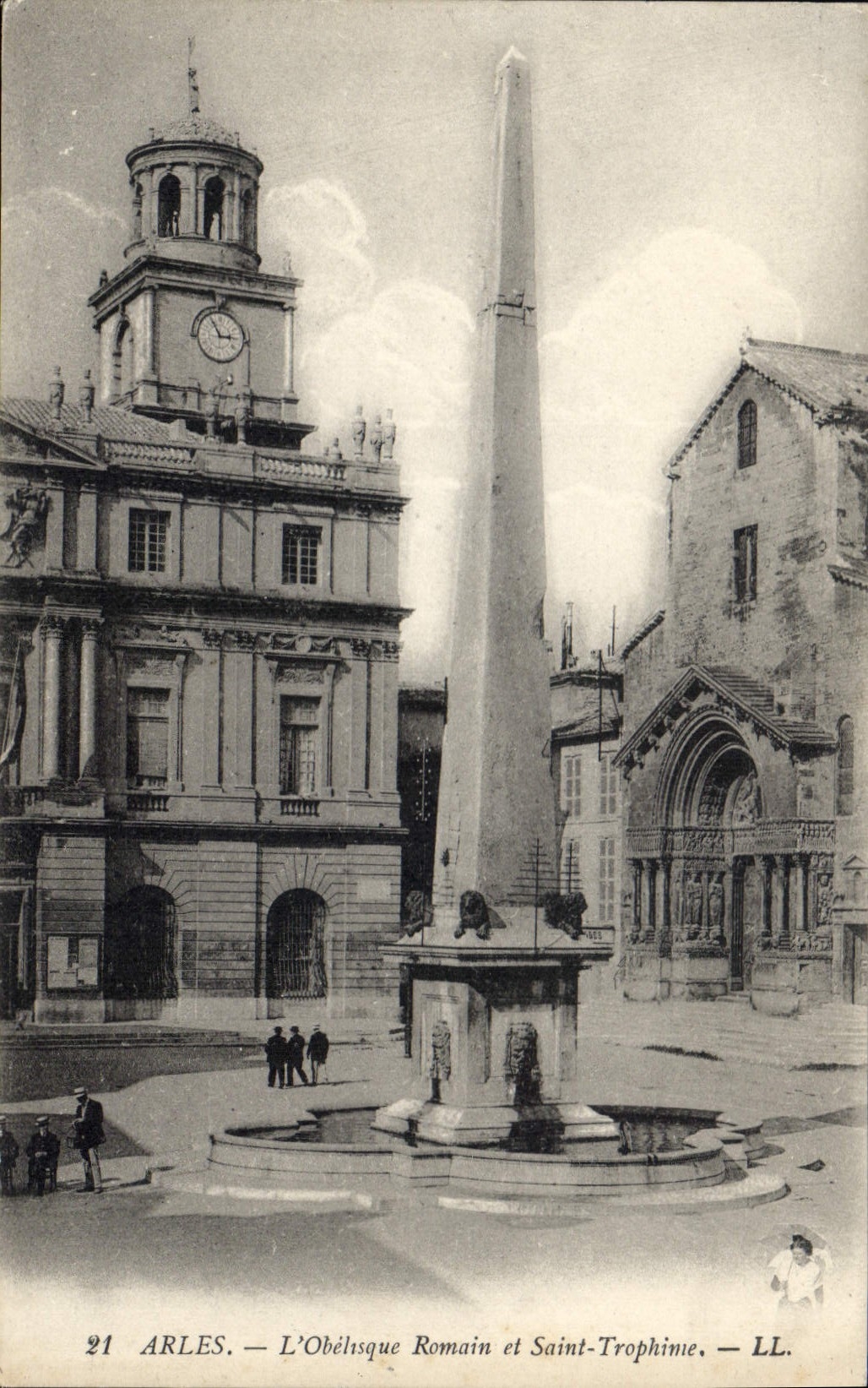 Arles — L'Obélisque Romain et Saint-Trophime — LL. n°21