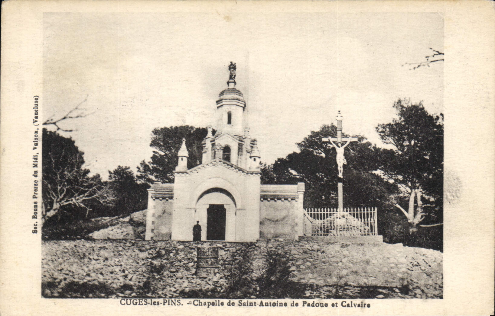 CPA Cuges les Pins Chapelle de Saint Antoine de Padoue et Calvaire 