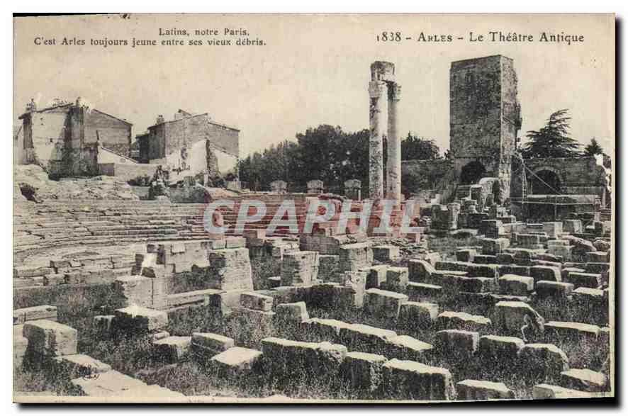 CPA Arles Le Theatre Antique 