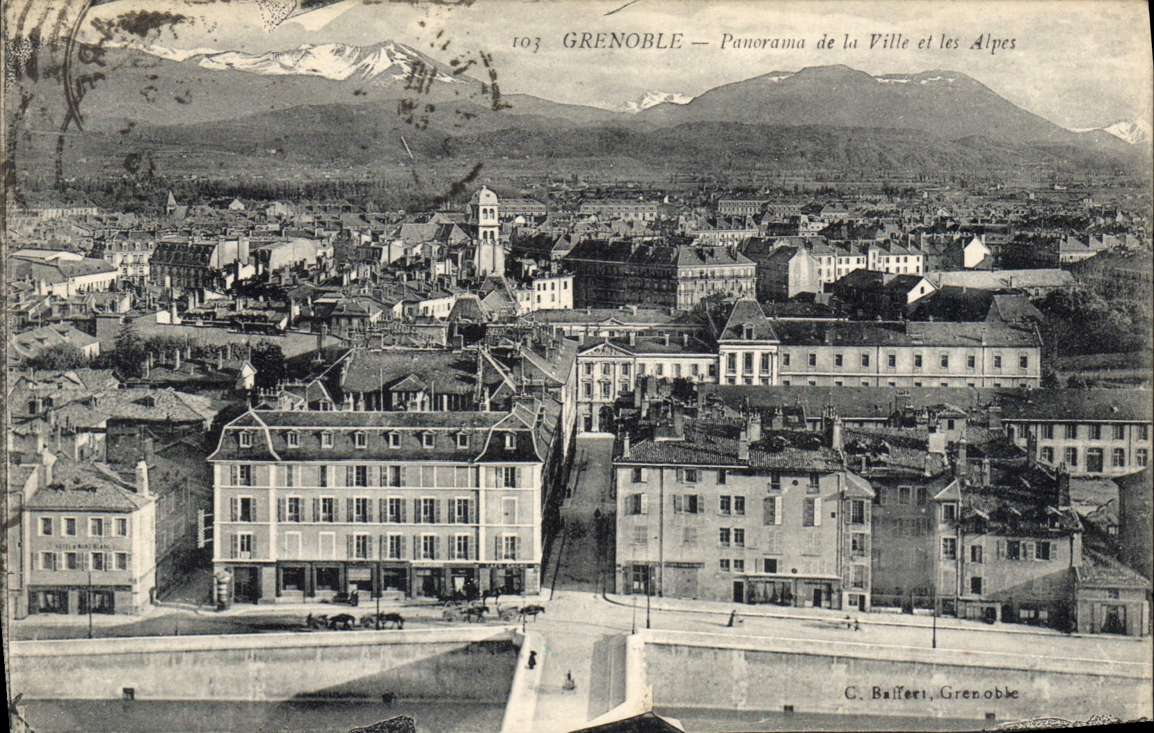 Grenoble — Panorama de la Ville et les Alpes — C. Baiffer, Grenoble