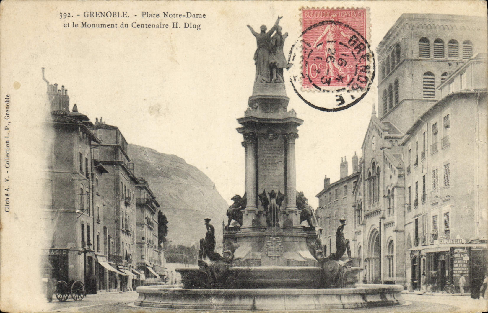 Grenoble - Notre-Dame Square and the Centenary Monument H. Ding