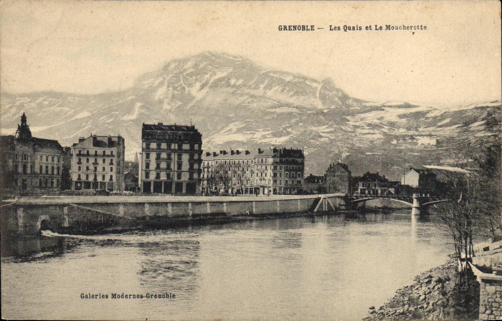 Grenoble — Les Quais et Le Moucherotte — Galeries Modernes Grenoble