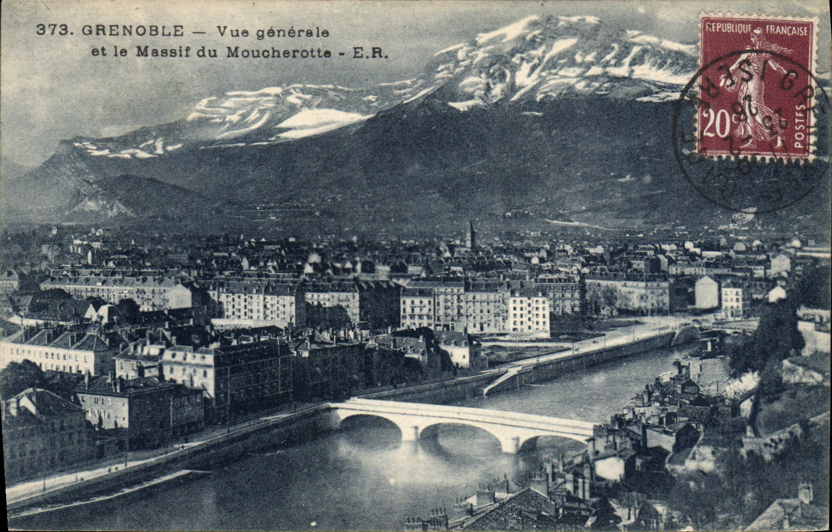 CPA Grenoble Vue generale et le Massif du Moucherotte 