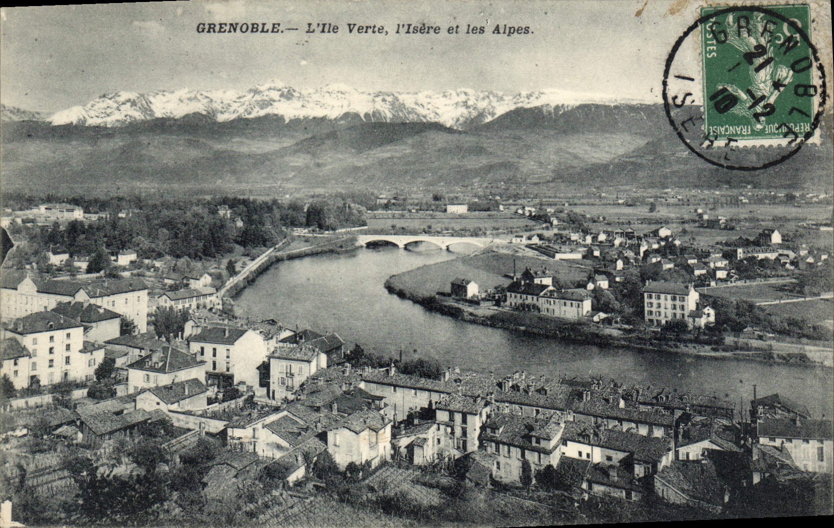 Grenoble — L'Île Verte, l'Isère et les Alpes.