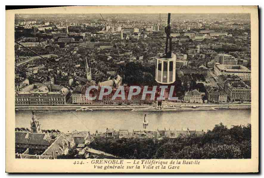 Grenoble — Le Téléphérique de la Bastille — Vue générale sur la Ville et la Gare