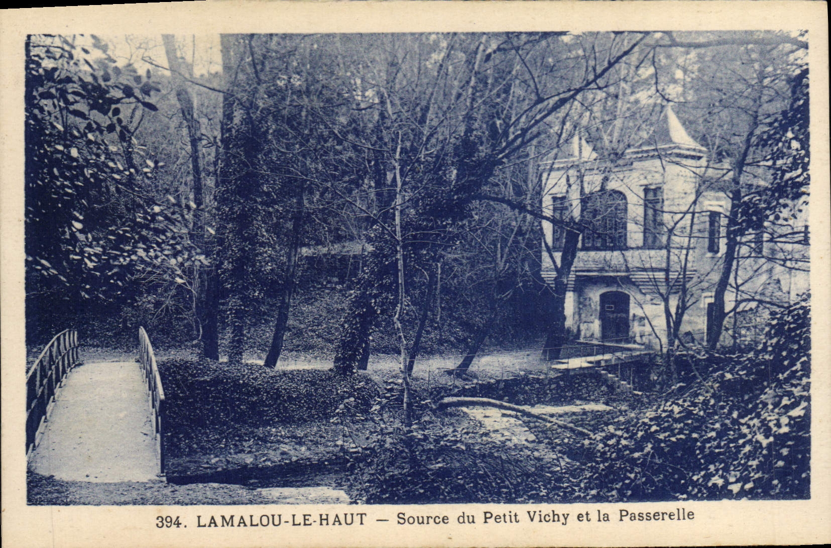CPA Lamalou le Haut Source du Petit Vichy et la Passerelle 