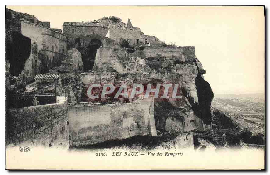Les Baux — Vue des Remparts — Éditeur C.P.D. n°2196